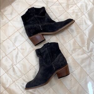 Dolce Vita Graham Grey Suede Western Booti…